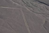 Desenho de baleia no deserto de Nazca - Peru